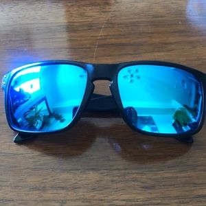 Oakley holbrook sunglasses